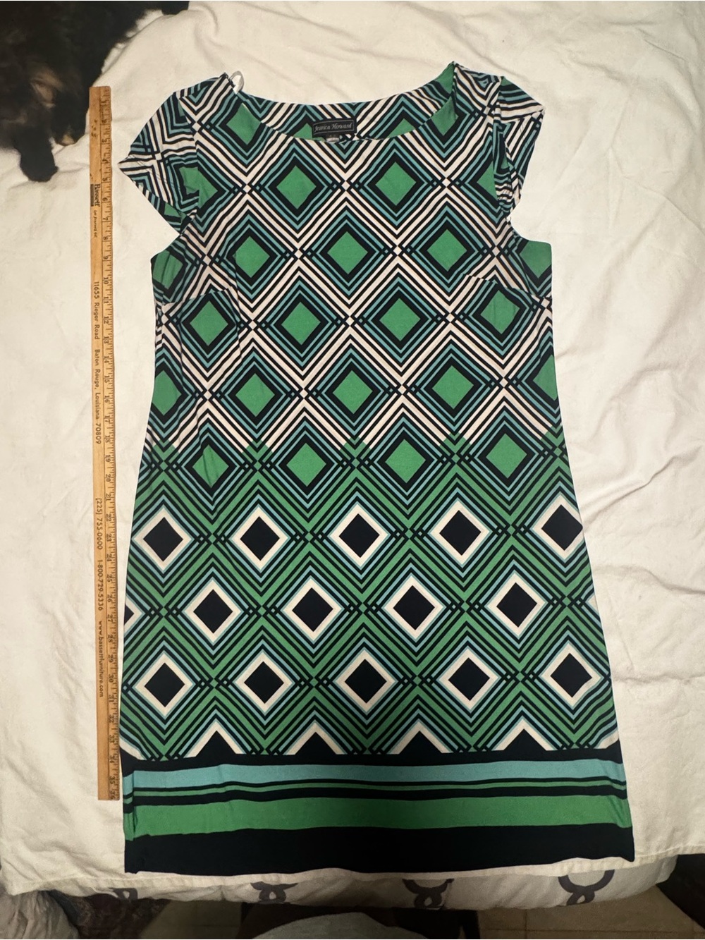 Jessica Howard Green and Navy Geometric Shift Dress